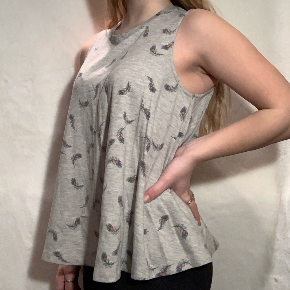Loft Feather Tank